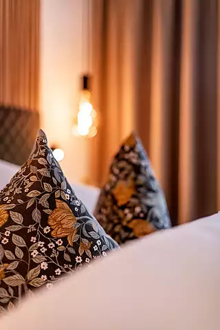 ALMA Frühling Schlafzimmer 1
