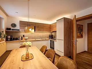 ALMA Appartement Sommer Küche