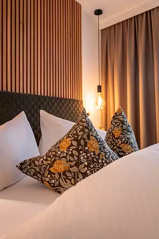 ALMA Frühling Schlafzimmer 1
