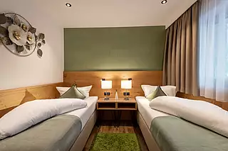 ALMA Frühling Schlafzimmer 3