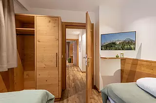 ALMA Frühling Schlafzimmer 3