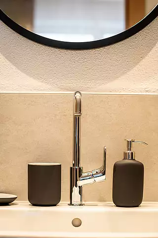 ALMA Appartement SOMMER Badezimmer Detail
