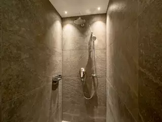 Dusche APP Frühling